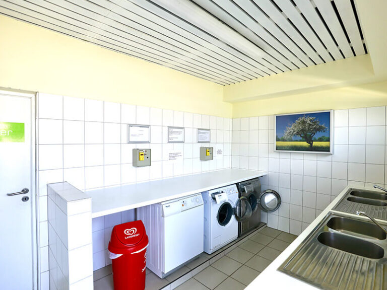 ahoi camping waschraum 768x576