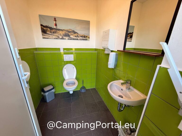 2025 08 26 14.54.42 768x576