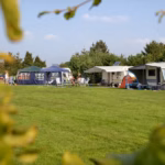Attractiepark Slagharen Wohnmobilstellplatz im Gruenen auf dem Campingplatz 150x150