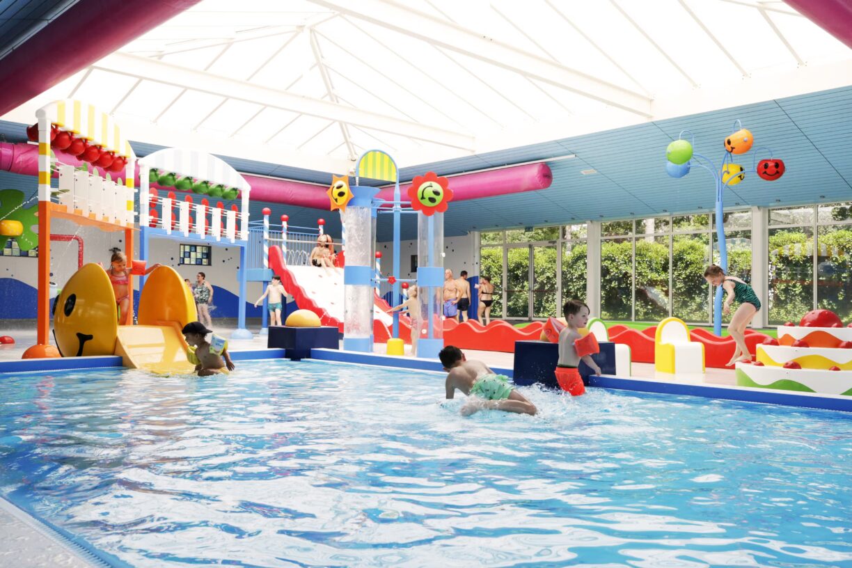 Camping De Paal Hallenbad mit Kinderbereich und Spielgeraeten 79a755cf c45d 4427 bb60 6e89e07b8dea 1224x816
