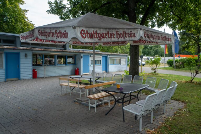 Campingplatz Cannstatter Wasen Terrasse 768x512