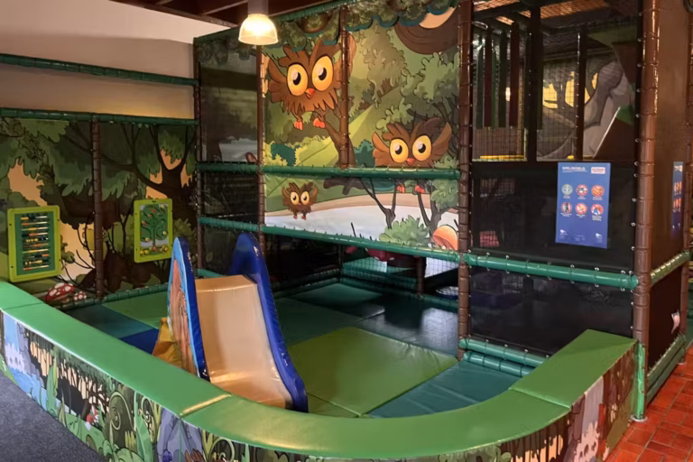 Capfun De Belten Familiecamping De Belten Indoor Kinderspielbereich auf dem Campingplatz 5a330a84 66f5 42ba ad3d 82753388db04 768x512