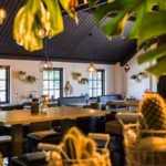 Familiecamping De Belten Innenansicht vom Restaurant auf dem Campingplatz  150x150