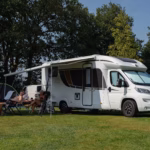 Vakantiepark De Kleine Belties Halbschattiger Standplatz vor Baeumen auf einer Wiese c4b83502 a131 40f6 a357 4a1ea4c27dbe 150x150