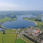 Vakantiepark Eiland van Maurik Campingplatz aus der Vogelperspektive b82c1119 7b5f 46cf a689 f22c6c39b238 150x150