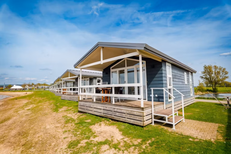 Vakantiepark Eiland van Maurik Mobilheime auf dem Campingplatz b536a6ec b5b1 409b ba95 45f7653a7e8e 768x512