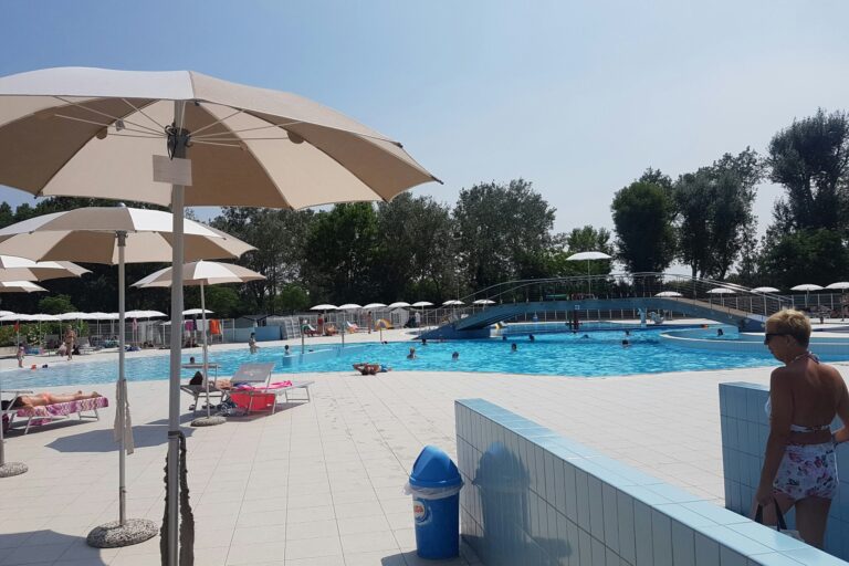 Adriano Family Collection - Bild 4