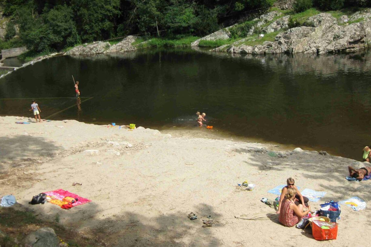 Aire Naturelle De Camping Les Cerisiers - Bild 10 Aire Naturelle De Camping Les Cerisiers - Bild 10