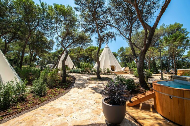 Arena One 99 Glamping - Bild 20