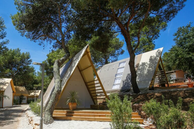 Arena One 99 Glamping - Bild 4