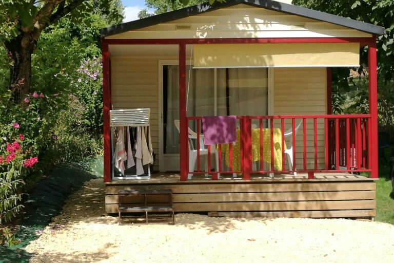 Camping À La Ferme Les Pierres Chaudes - Bild 2