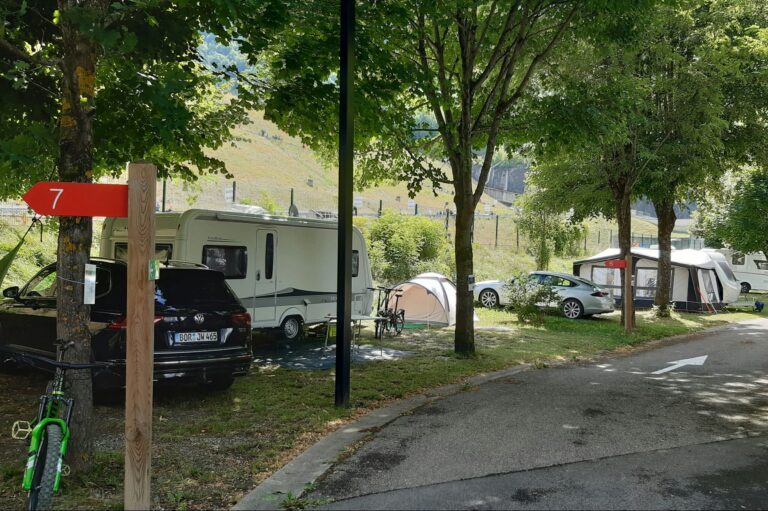 Camping Caravaneige Le Martinet - Bild 2