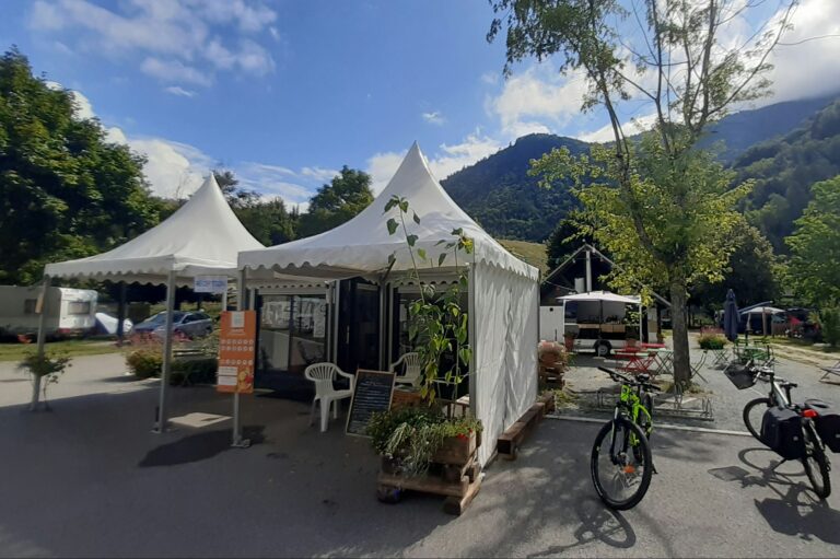 Camping Caravaneige Le Martinet - Bild 8