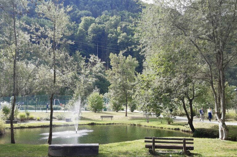 Camping Caravaneige Le Martinet - Bild 9