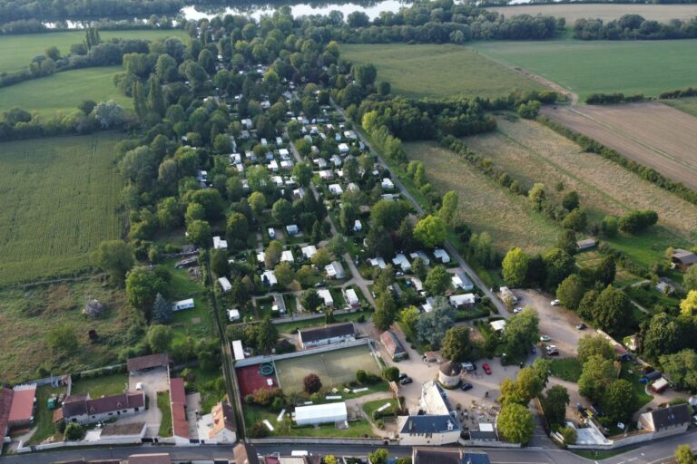 Camping Château De Bouafles - Bild 3