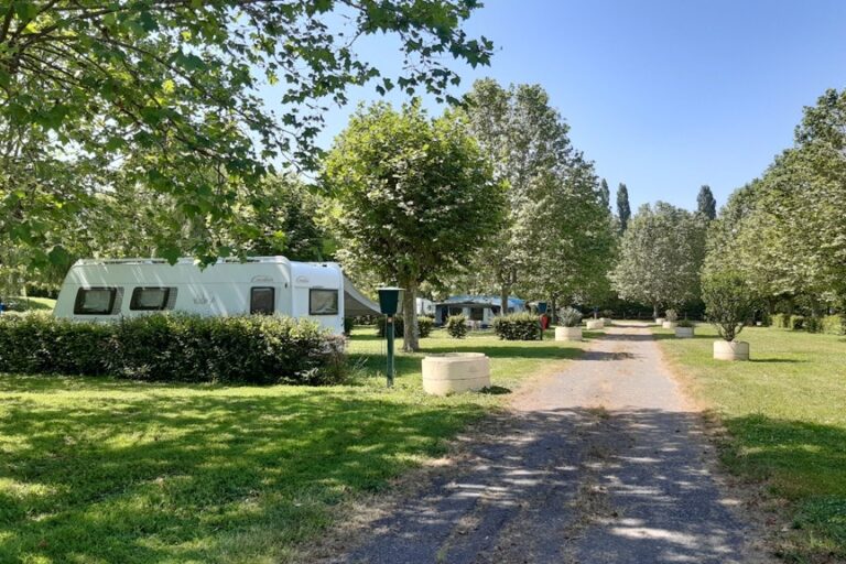 Camping De Thoissey - Bild 2