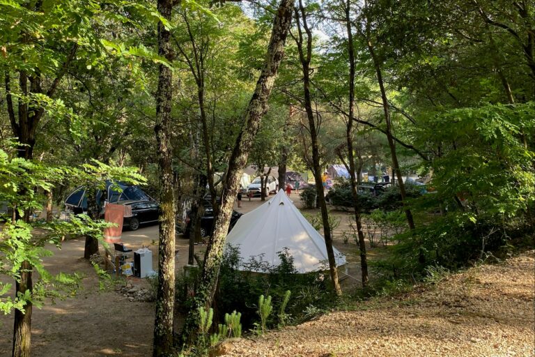 Camping Domaine Des Bords De Cèze - Bild 2 Camping Domaine Des Bords De Cèze - Bild 2