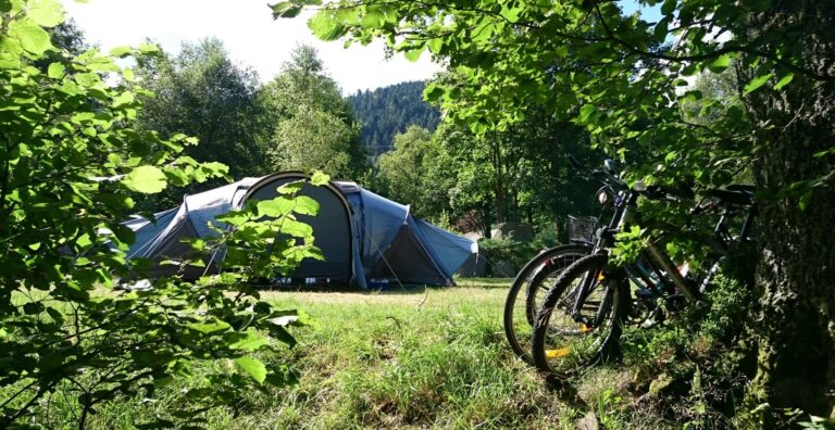 Camping Domaine Du Haut Des Bluches - Bild 1