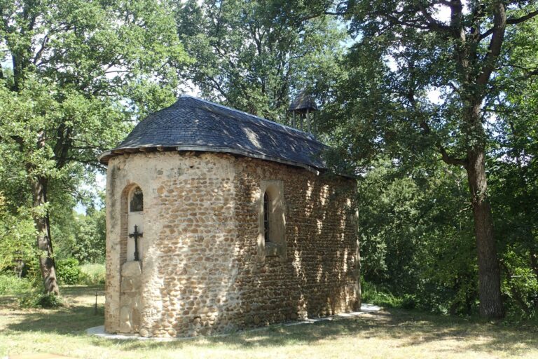 Camping Du Domaine De Senaud - Bild 12