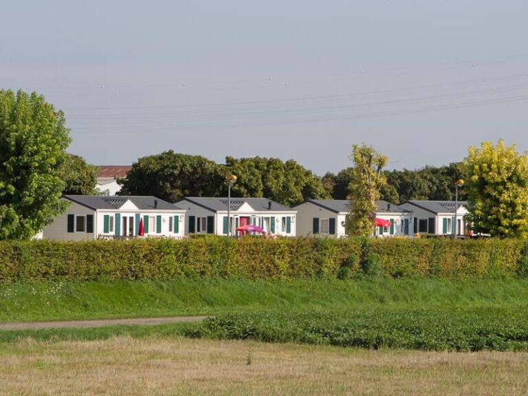 Camping Du Pont De Bourgogne - Bild 2