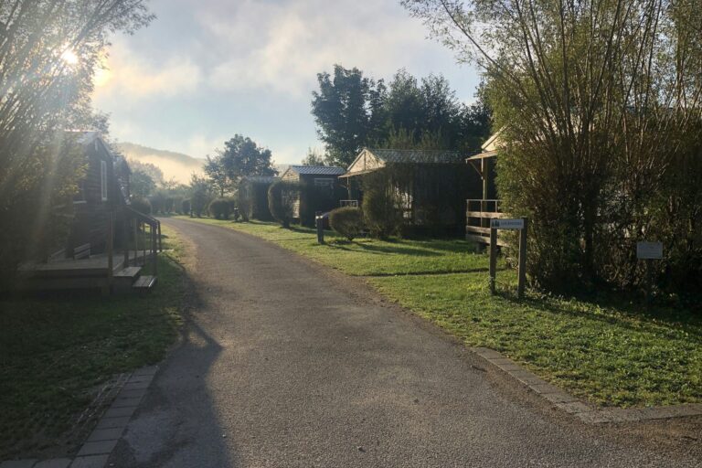 Camping Écologique La Roche D'ully - Bild 13