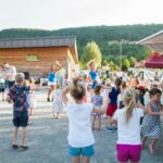 Camping Écologique La Roche D'ully - Bild 17