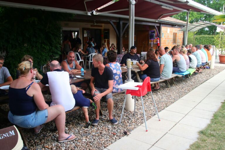 Camping Fontaine Du Roc - Bild 6