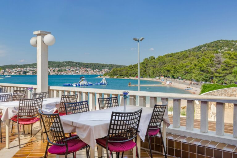 Camping Jezera Lovišća - Bild 7