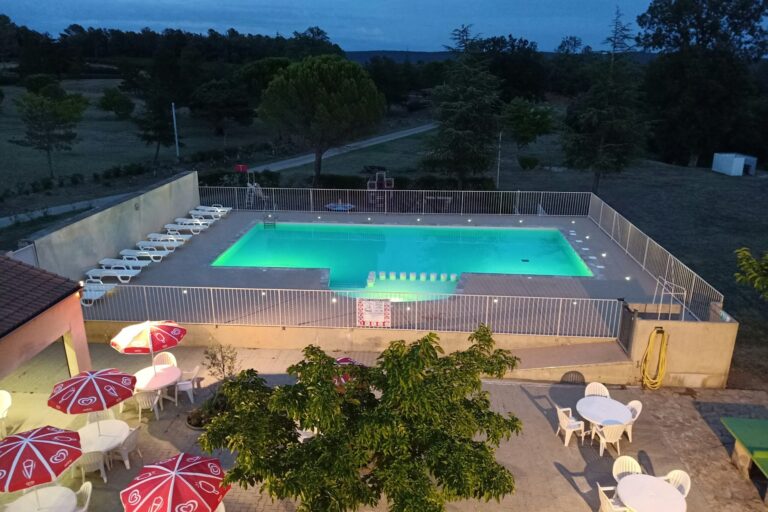 Camping La Rouvière Les Pins - Bild 11