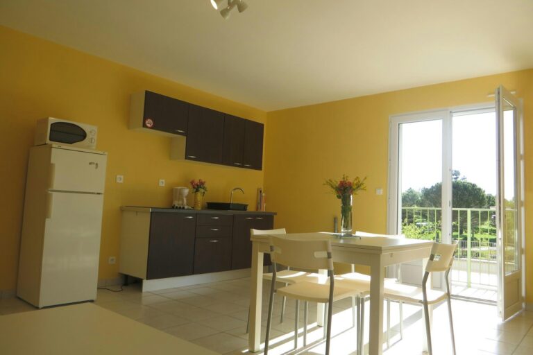 Camping La Rouvière Les Pins - Bild 17