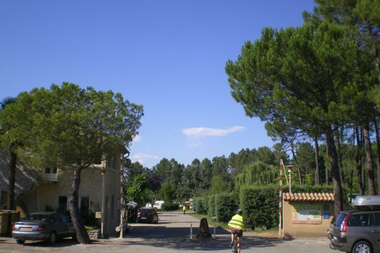 Camping La Rouvière Les Pins - Bild 8