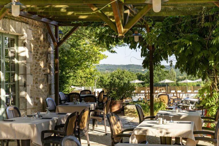 Romanée - Les Grottes De Roffy - Bild 1 Romanée - Les Grottes De Roffy - Bild 1