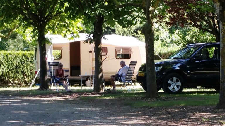 Camping Les Ilots De St. Val - Bild 2