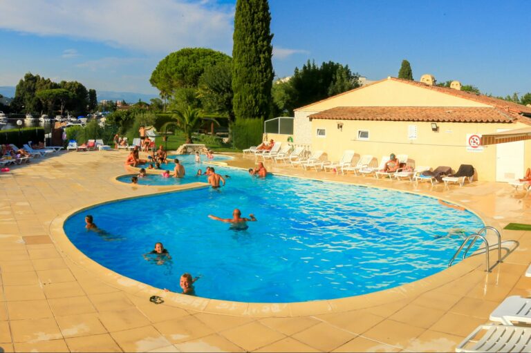 Camping Les Pruniers - Bild 1