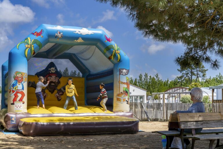 Camping Les Rouillères - Bild 11