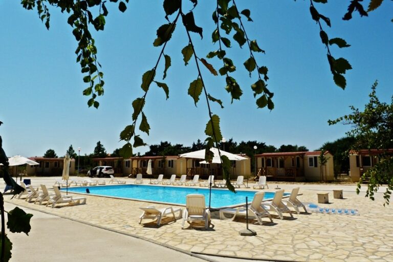 Camping Peros - Bild 1 Camping Peros - Bild 1