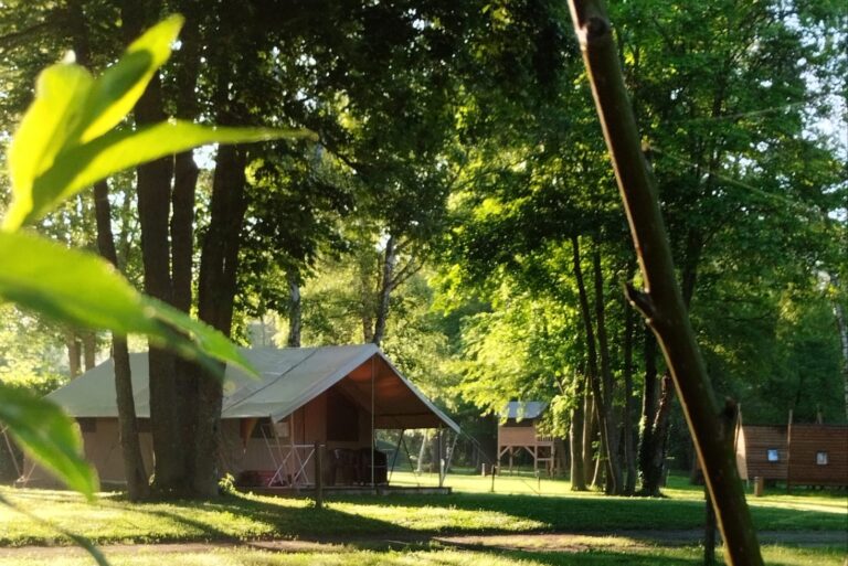 Camping Sauxillanges L'eau Mère - Bild 14