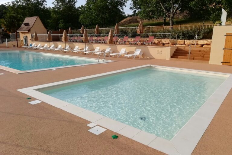 Camping À La Ferme Les Pierres Chaudes - Bild 1 Camping À La Ferme Les Pierres Chaudes - Bild 1