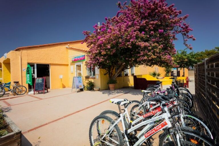 Chadotel Camping Le Roussillon - Bild 2