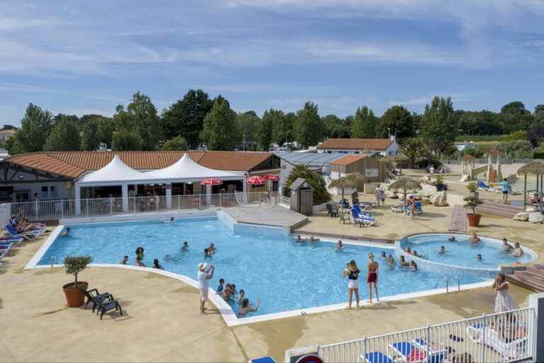 Chadotel Camping Les Écureuils - Bild 7