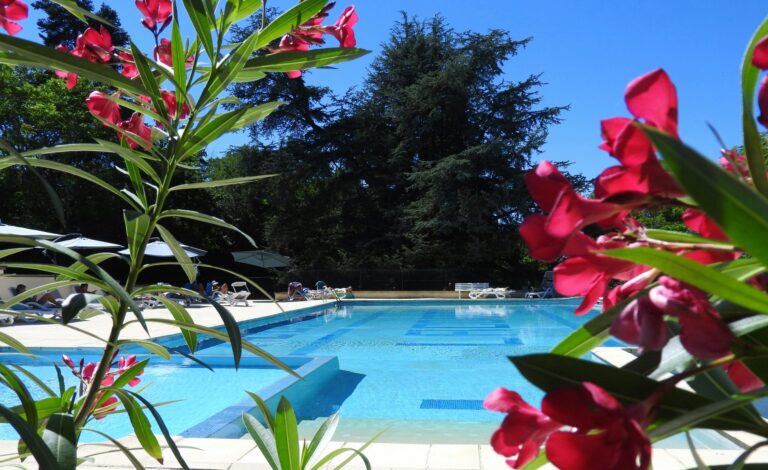 Château De Lacomté Country Club - Bild 2