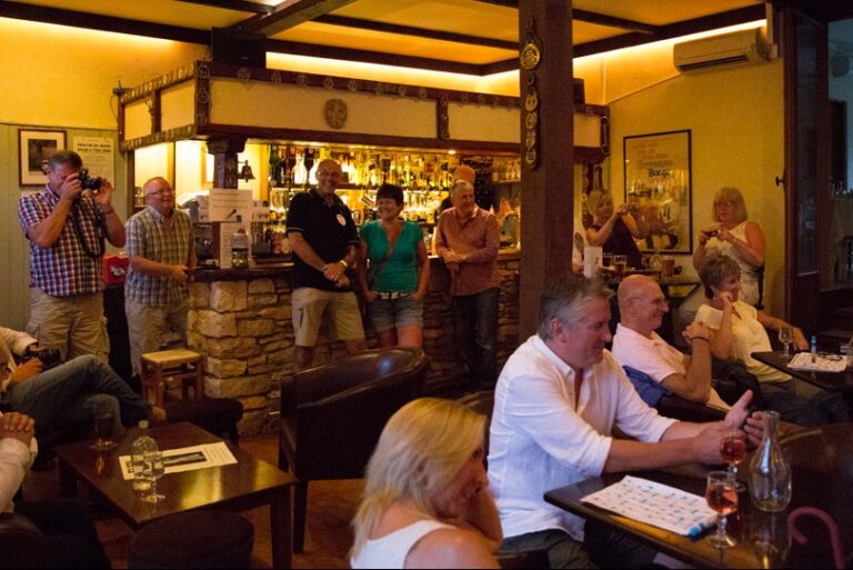 Château De Lacomté Country Club - Bild 5