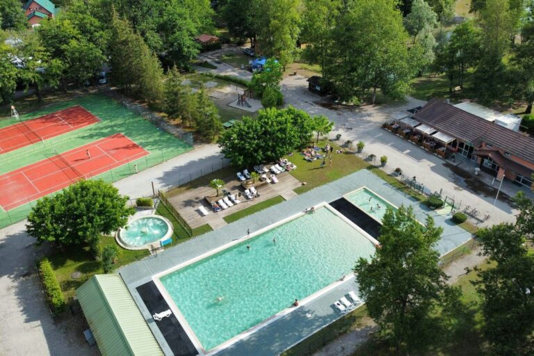 Domaine Des 3 Lacs Du Soleil - Bild 2