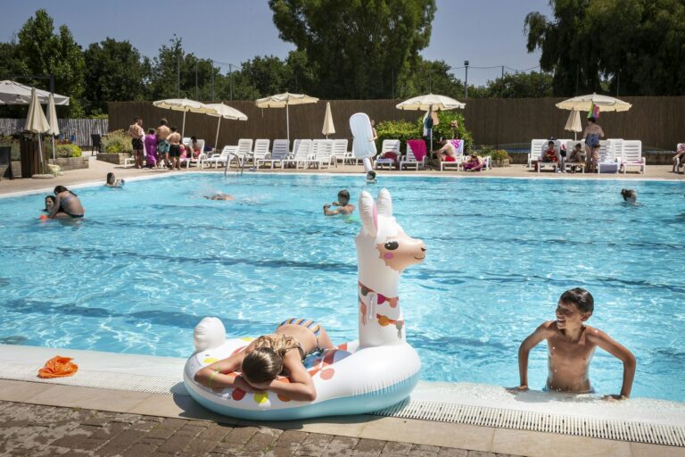 Fabulous Village - Bild 3