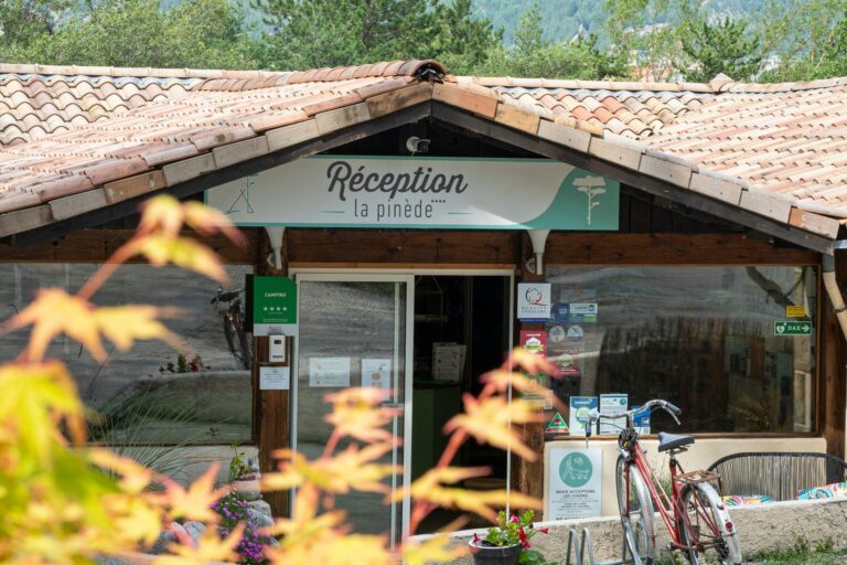 Flower Camping La Pinède - Bild 11