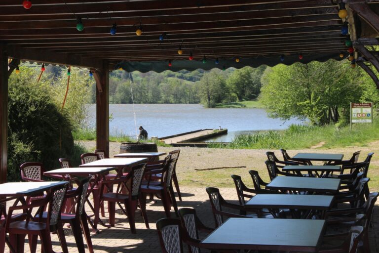 Flower Camping Le Lac De Saint-point - Bild 11