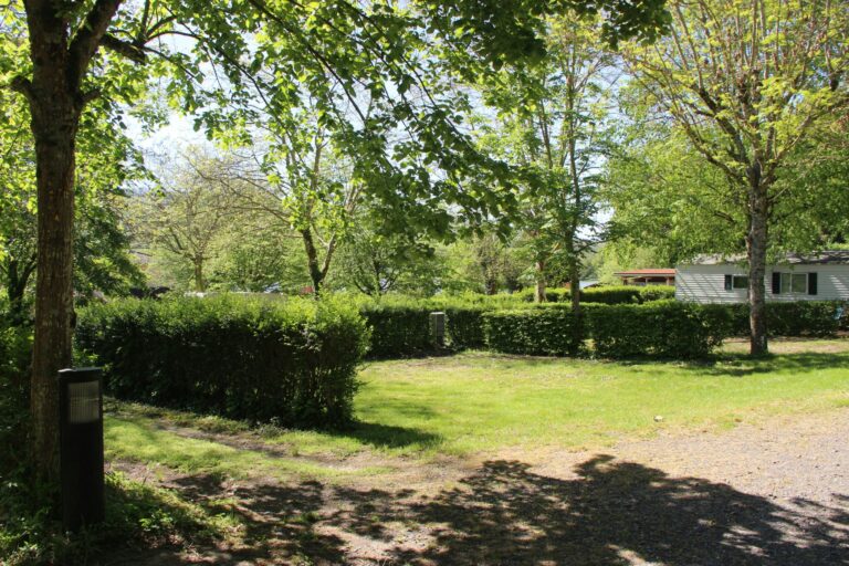 Flower Camping Le Lac De Saint-point - Bild 8