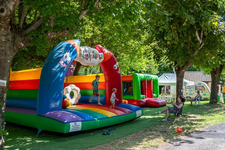 Flower Camping Le Val De L'arre - Bild 13