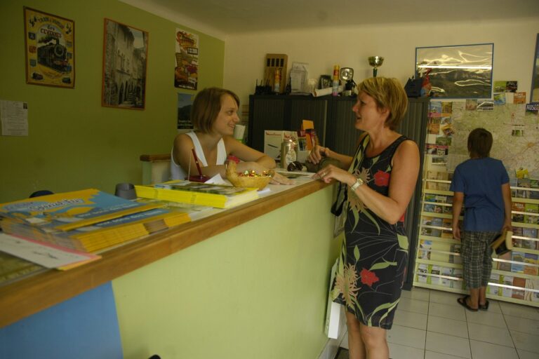 Flower Camping Le Val De L'arre - Bild 18