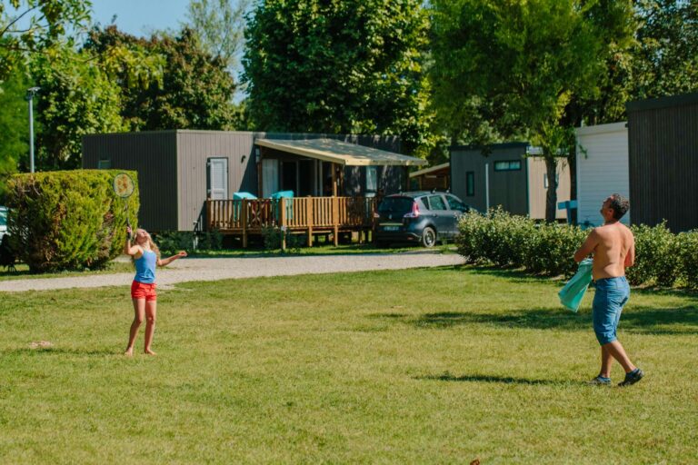 Flower Camping Les Plages De L´ain - Bild 2